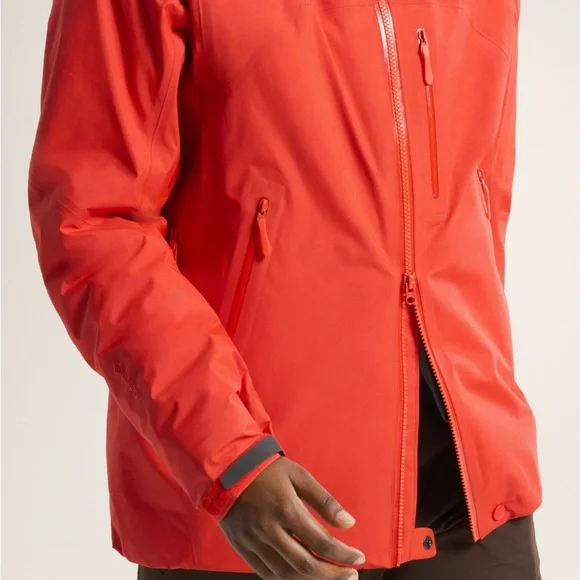 Arc’teryx Women's Red Jacket Medium Insulated Beta AR Puffer Gortex Snow Coat - Picture 7 of 12